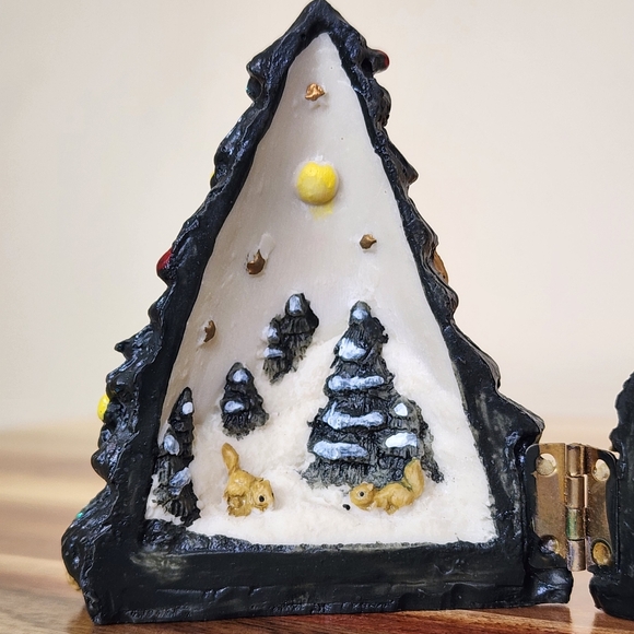 Vintage Diorama Christmas Tree Santa Claus Inside - Picture 7 of 12